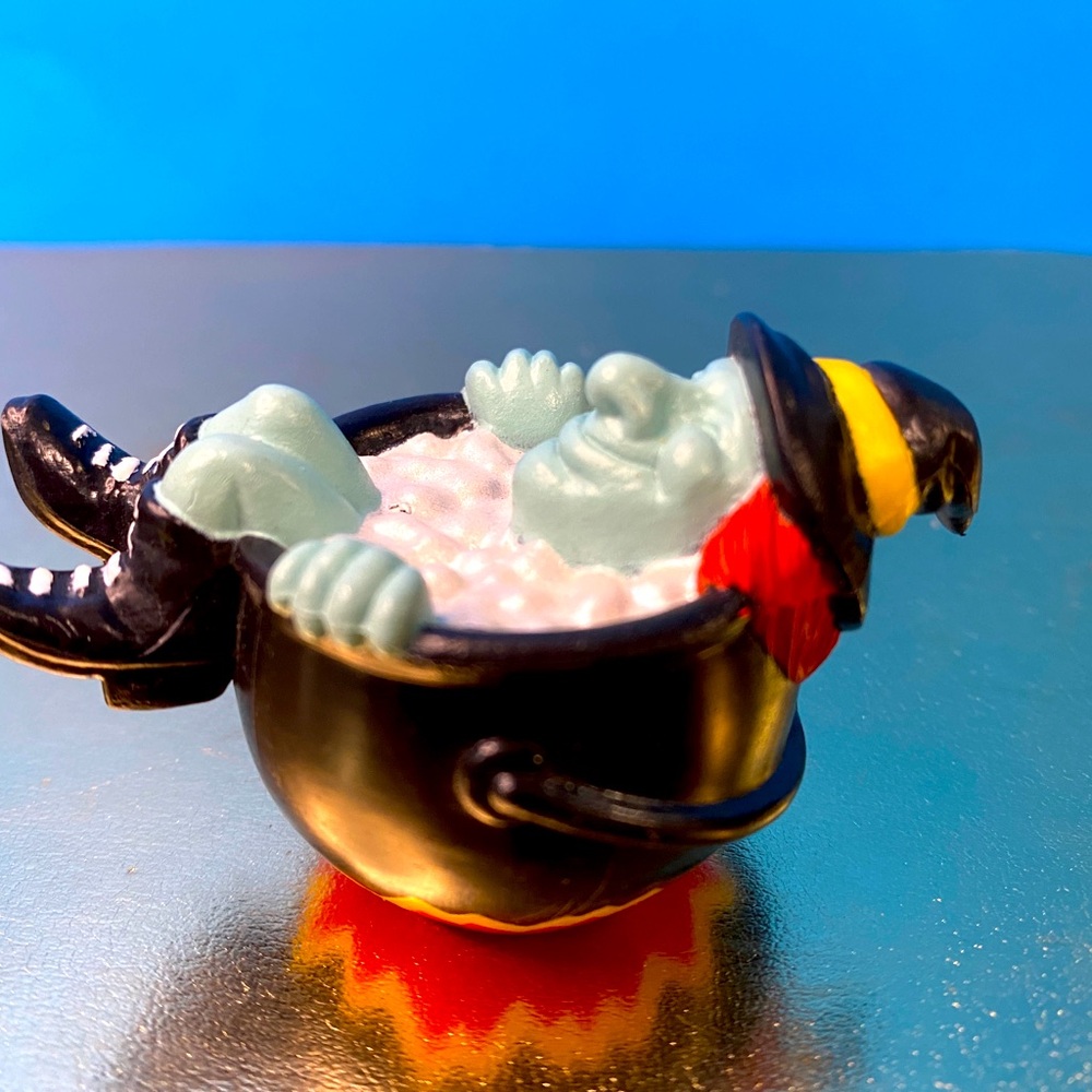 HALLMARK HEARTLINE VTG 80’s WITCH IN CAULDRON HALLOWEEN HOWLERS - Picture 7 of 9
